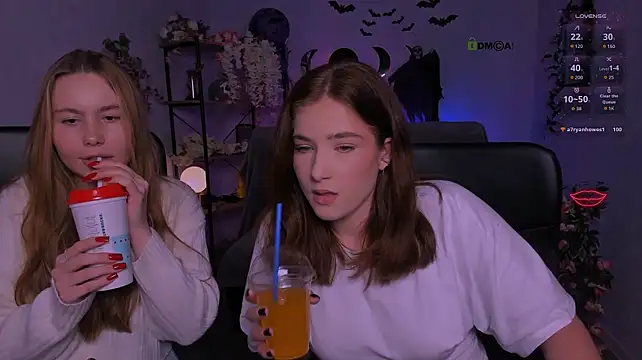 Hanna_kiss3 - show panties