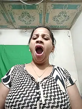 Payel_50 - 5 minute fingering show