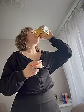 KellyKeler - 🍭Take OFF BRA! Squeeze NAKED TITS😍