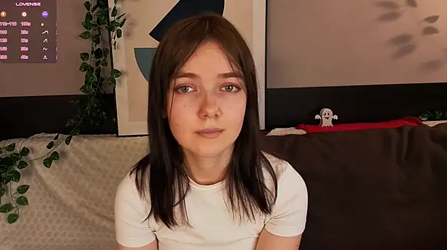 NylaVeyne - 💜bra tease💜