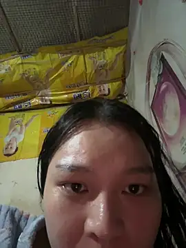 Xiaoxiong0508 - 半脱内裤打屁股