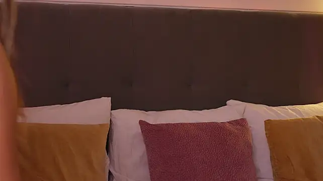 JenniferLovve - ride dildo , fuck and scream
