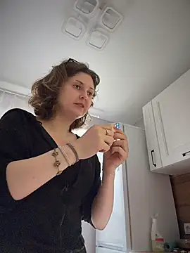 KellyKeler - 🍭Take OFF BRA! Squeeze NAKED TITS😍