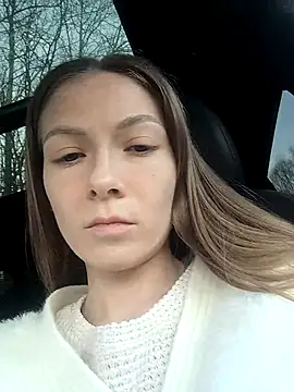 CompactBaby - HARD DILDO RIDING PLAY TITS