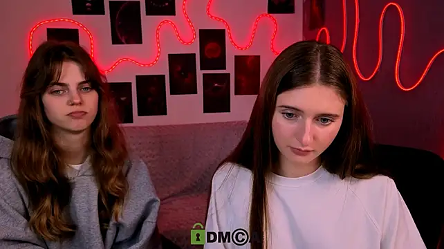 Nekky_mouse - show ass in panties