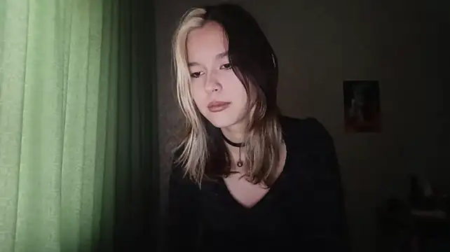 LediLison - kiss on the cam >_<💕