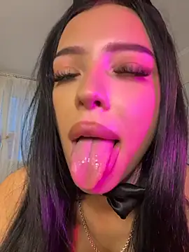 Hannah_xBaby - spank ass❤️