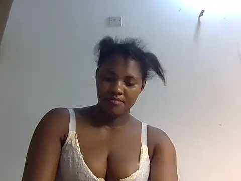 Smallprettygal - shw feet