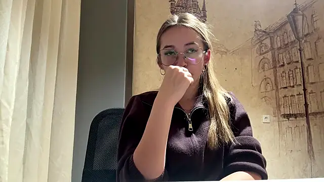 MarkitaHersch - Eye contact 🍑