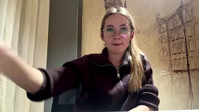 MarkitaHersch - Eye contact 🍑