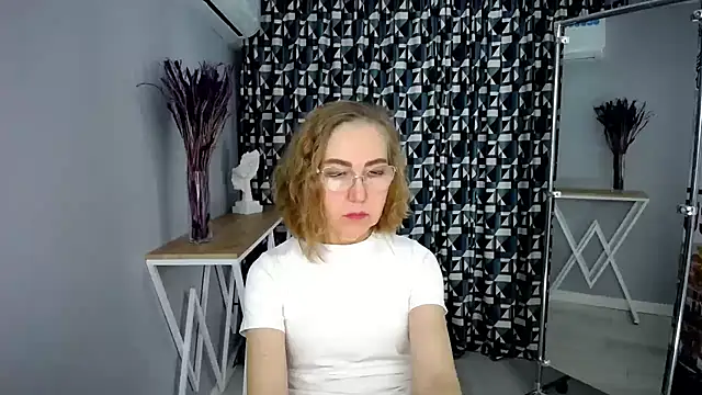Queen_a_n_i - ahegao