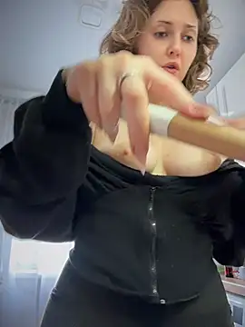 KellyKeler - 🍭Take OFF BRA! Squeeze NAKED TITS😍