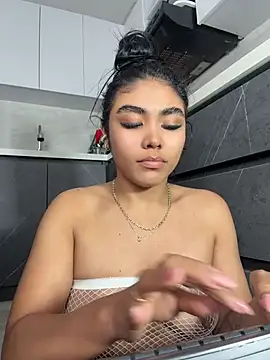 Roxana_gomezz - SQUIRT HOTT💧💥🥒😈🌊+ 6 MIN CONTROL ASS