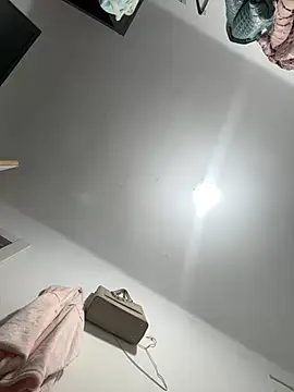 Alice_Kroos - SHOW TITS