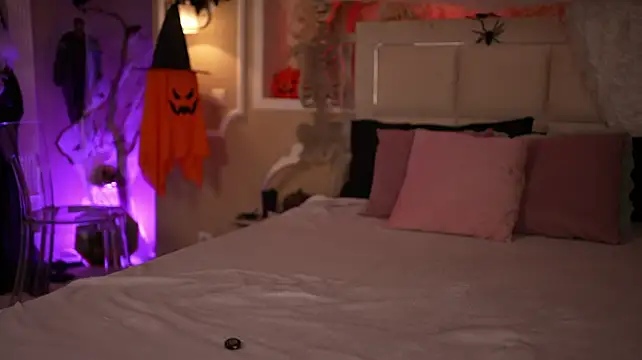 FoxxieLolla - Doggy & 5 Spanks