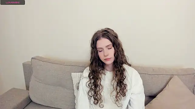 MaricruzSauders - Play with hair