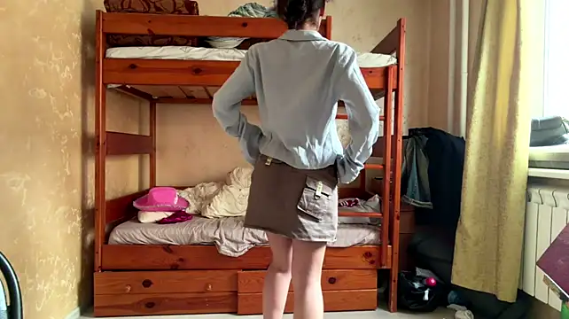 ShantiLeavitt - Change Outfit 🍑