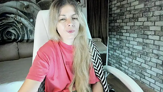 Eva_Melow - Show tits
