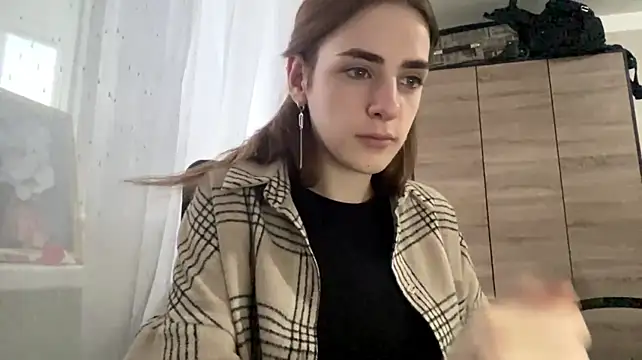 Selianderol - lick and bite my finegr close to cam!