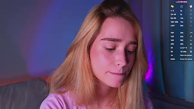 AliviaWithLove - Take off first strap on my bra <3