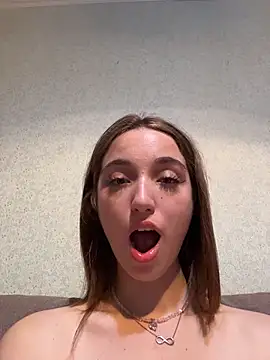 DollyTall - GO TO SHOWER FOR HOT SHOW