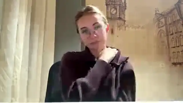 MarkitaHersch - Eye contact 🍑