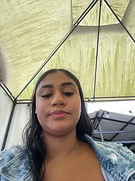 NayTorres - TAKE OFF MY TOP AND SUCK NIPPLE IN PUBLI