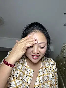 Xiaoqin520 - 新主播 完成目标，直播间表演喷水