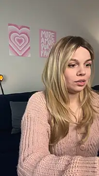 TalyaMeow - doggy position + fingering