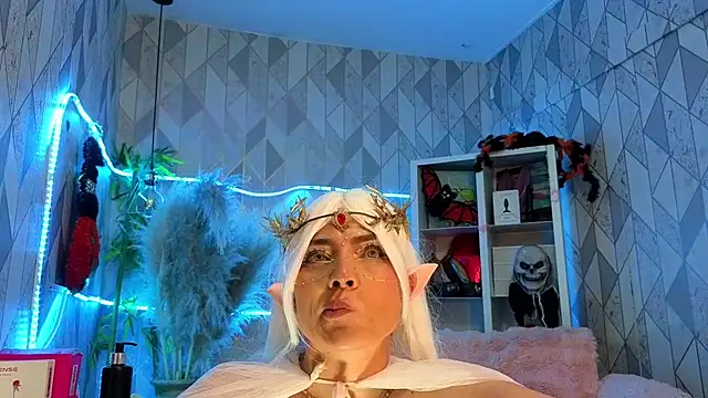 AsheyBaker - play bush