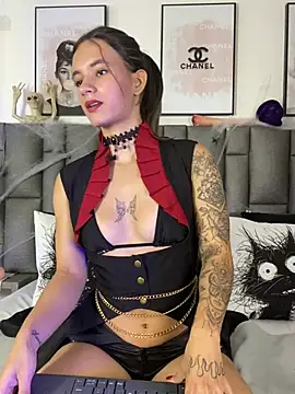 JuliaColemann - doggy 💦😈