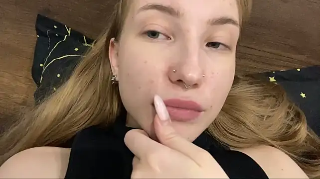LaureneBoutet - spank my juicy ass x 10