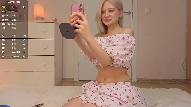 Lunarr_kitten - spank ass x3