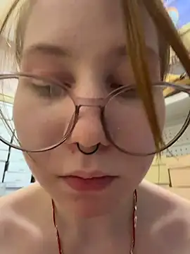 SlavicCandy - NERDY SQUIRT NEAR URINALS IN WC