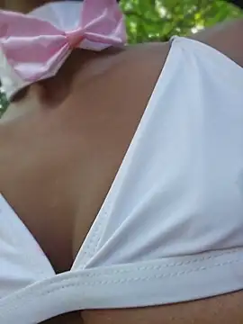 Lucia_Mcfly - 50 SQUATS NAKED + Toy control x2mn🕹️