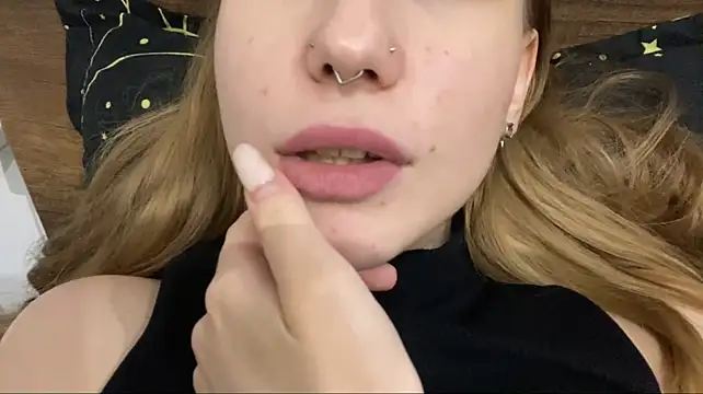 LaureneBoutet - spank my juicy ass x 10