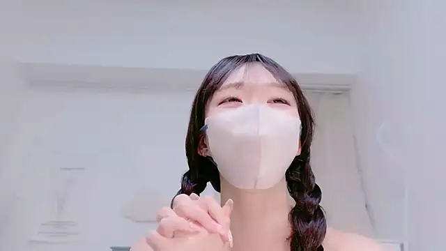 YURInya_ - 22時までに達成で全裸確定⭐残り650でブラ抜き💓