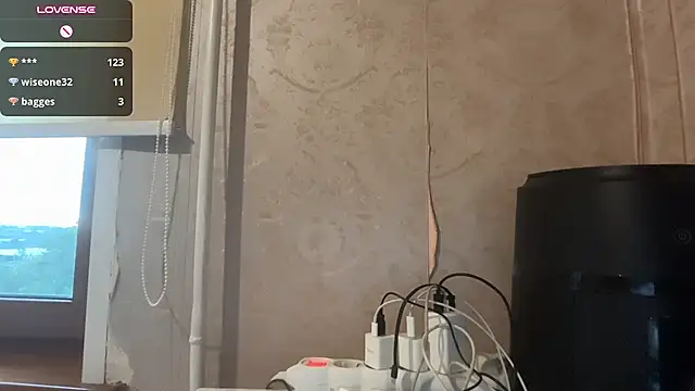 AngelJeni - topless for 3 minutes