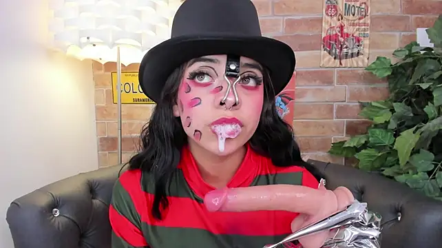 Foxy_hannah - Destroy face hair with saliva+bukake