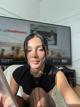 Vicky_luxe