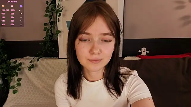 NylaVeyne - 💜bra tease💜