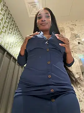 ___Nessa - Moan,cum hard&squirt in public