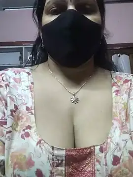 EZMA_7's Live XXX Chat