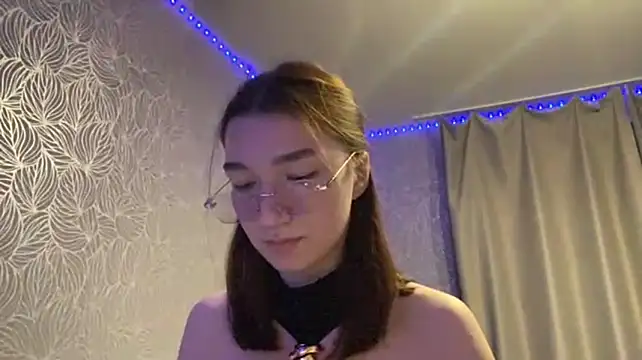 ManyMaron - I'll send you a video of my pussy via PM