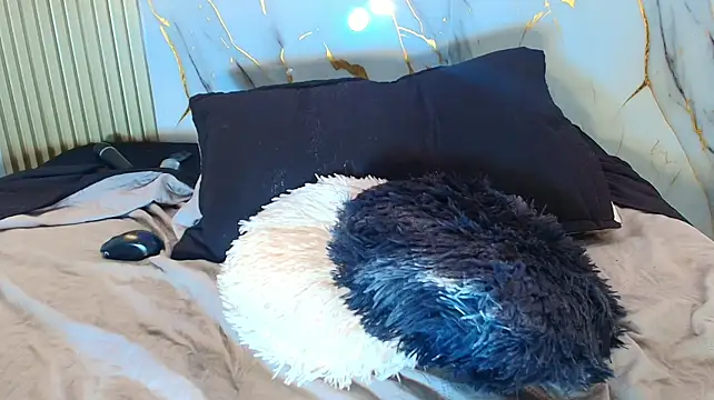Tiifany_Baker - rub my clit 💖