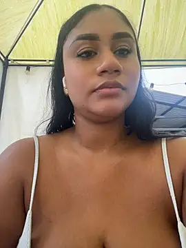 NayTorres - TAKE OFF MY TOP AND SUCK NIPPLE IN PUBLI