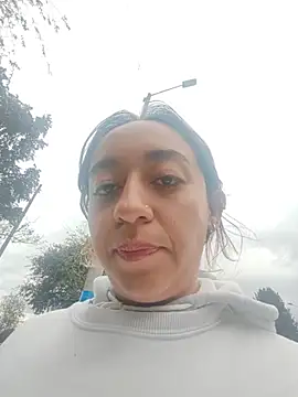 Im_lu - Show boobs