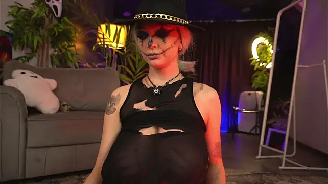 HotBustyBabeX - THE GHOSTLY REVEAL👻