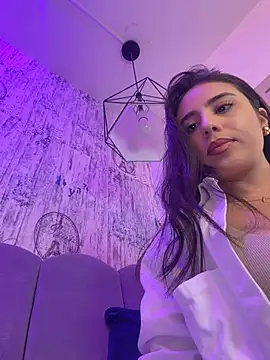 AbyThompson - Soap on my buttocks + jacuzzi