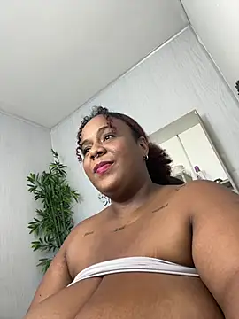 Bbw_charlote - wet t-shirt